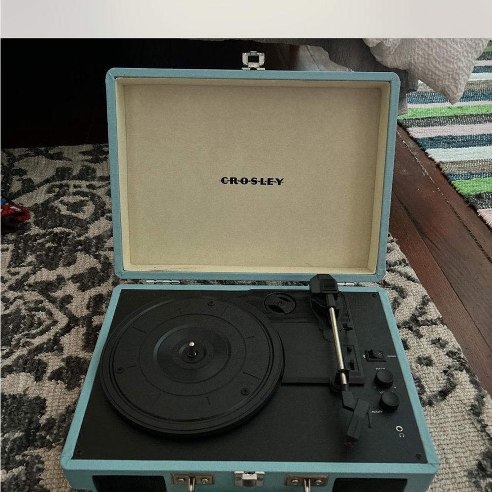 Crosley Turquoise Vinyl Player